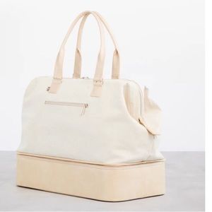 Beis weekender bag in beige
